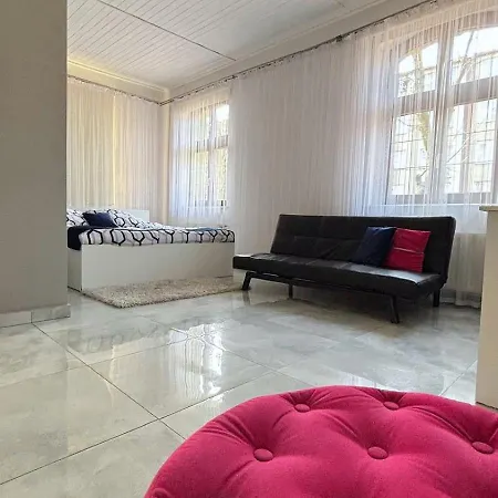Lux 3*