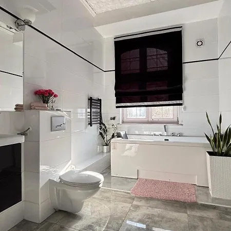 Lux Aparthotel *