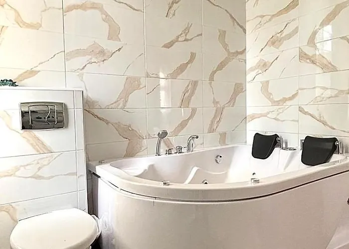 Aparthotel Lux Chorzow